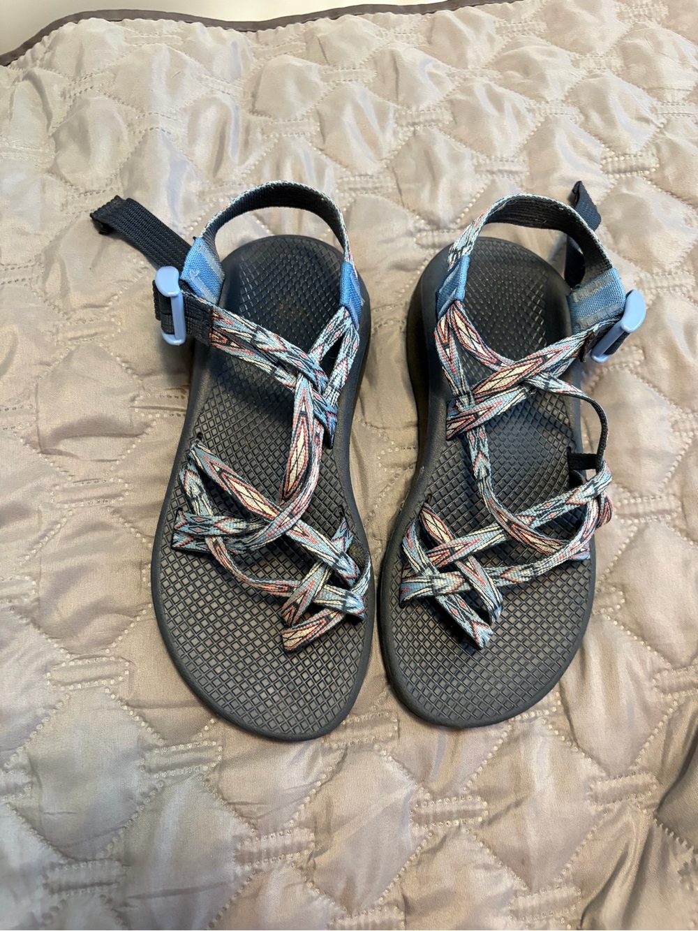 Chaco Women's Strappy Outdoor Sandals in Black with Multicolor Weave
